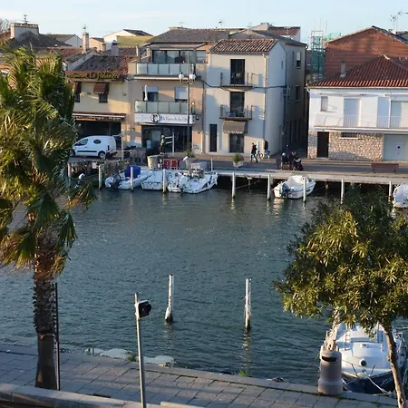 Semesterbostad Maison De Village Renovee ! Le Grau-du-Roi