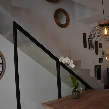 Casa de Férias Maison De Village Renovee !
