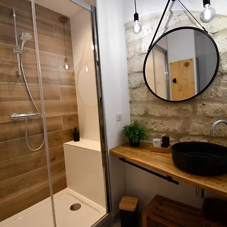 Maison De Village Renovee ! Ferienhaus